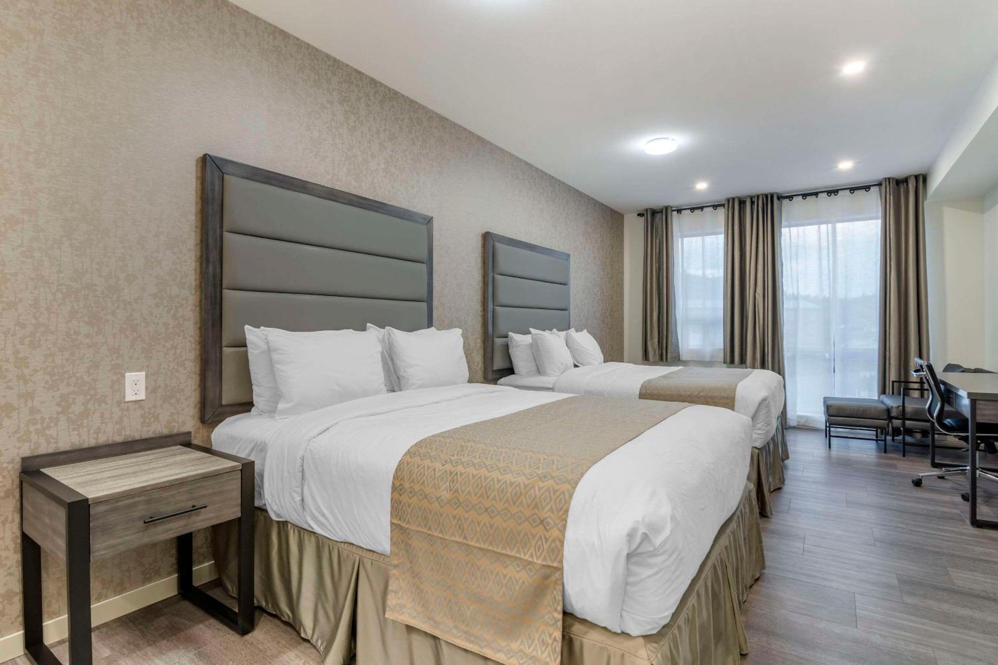 The Hue Hotel, Ascend Hotel Collection Kamloops Exterior photo